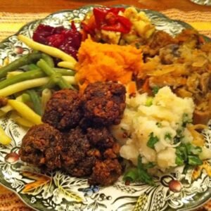 Plant base chickpea ball Mashed potatoes cauliflower,green beans ,Curry chickpeas and red peppers